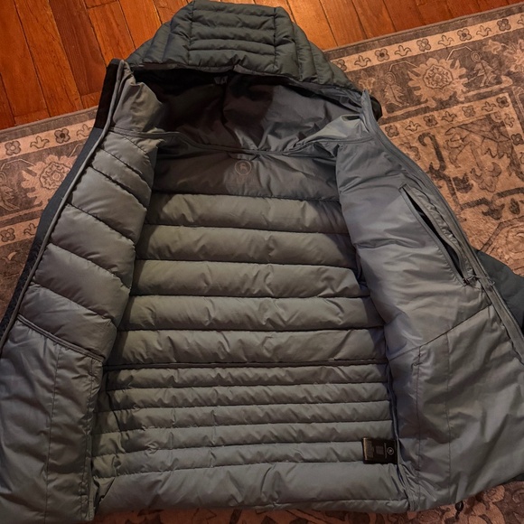 Backcountry collaborative product jacket with NAC logo on chest size M - Picture 2 of 10